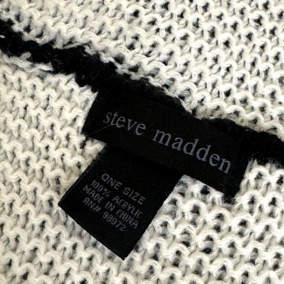 Steve Madden Infinity Scarf Sweater Knit Black Beige OS am - Picture 4 of 9
